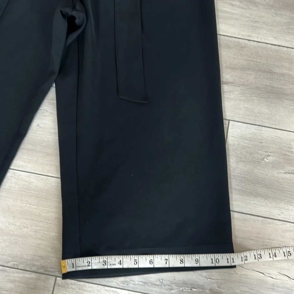 Lululemon Noir Crop wide leg tie front pants in black size 8